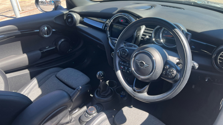 MINI Hatchback 1.5 Cooper II 3dr Petrol Hatchback